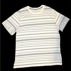 Mens XXL Old Navy Tee.